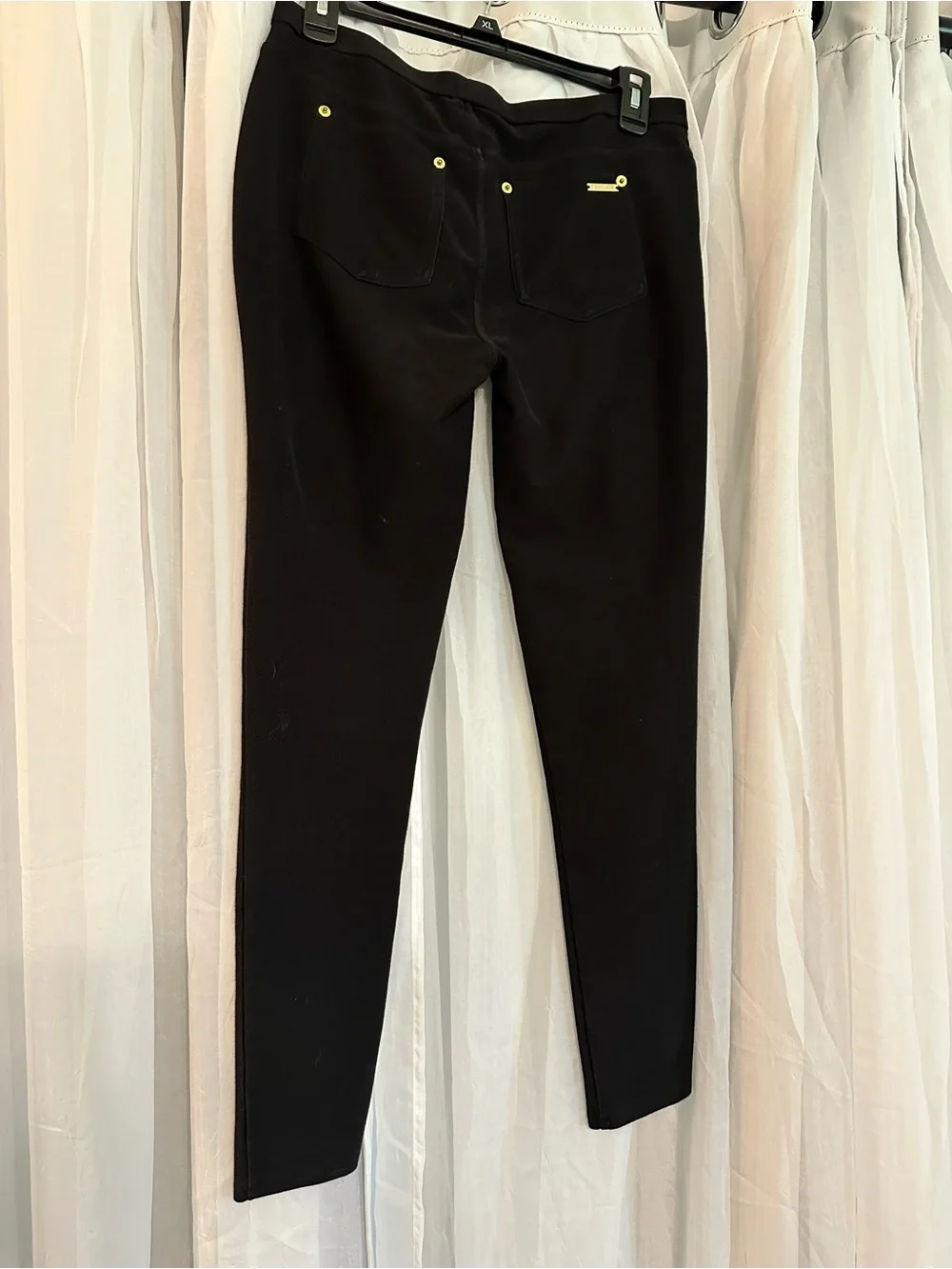 Michael Kors Black Skinny Cropped Pants with Cream Label